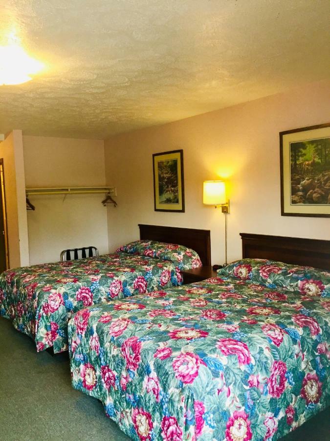 Mountain Country Motor Inn Branson West Eksteriør bilde